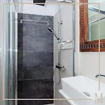 Konukevi Melissothea Stone 4*