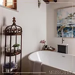 Melissothea Stone Mesana