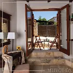 Konukevi Melissothea Stone Mesana