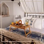 Konukevi Melissothea Stone 4*