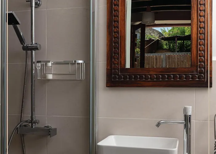 Melissothea Stone 4*