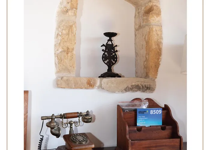 Melissothea Stone Mesana