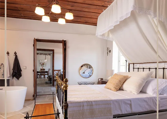 Melissothea Stone Mesana