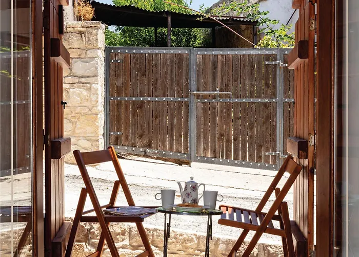 Melissothea Stone 4* Mesana